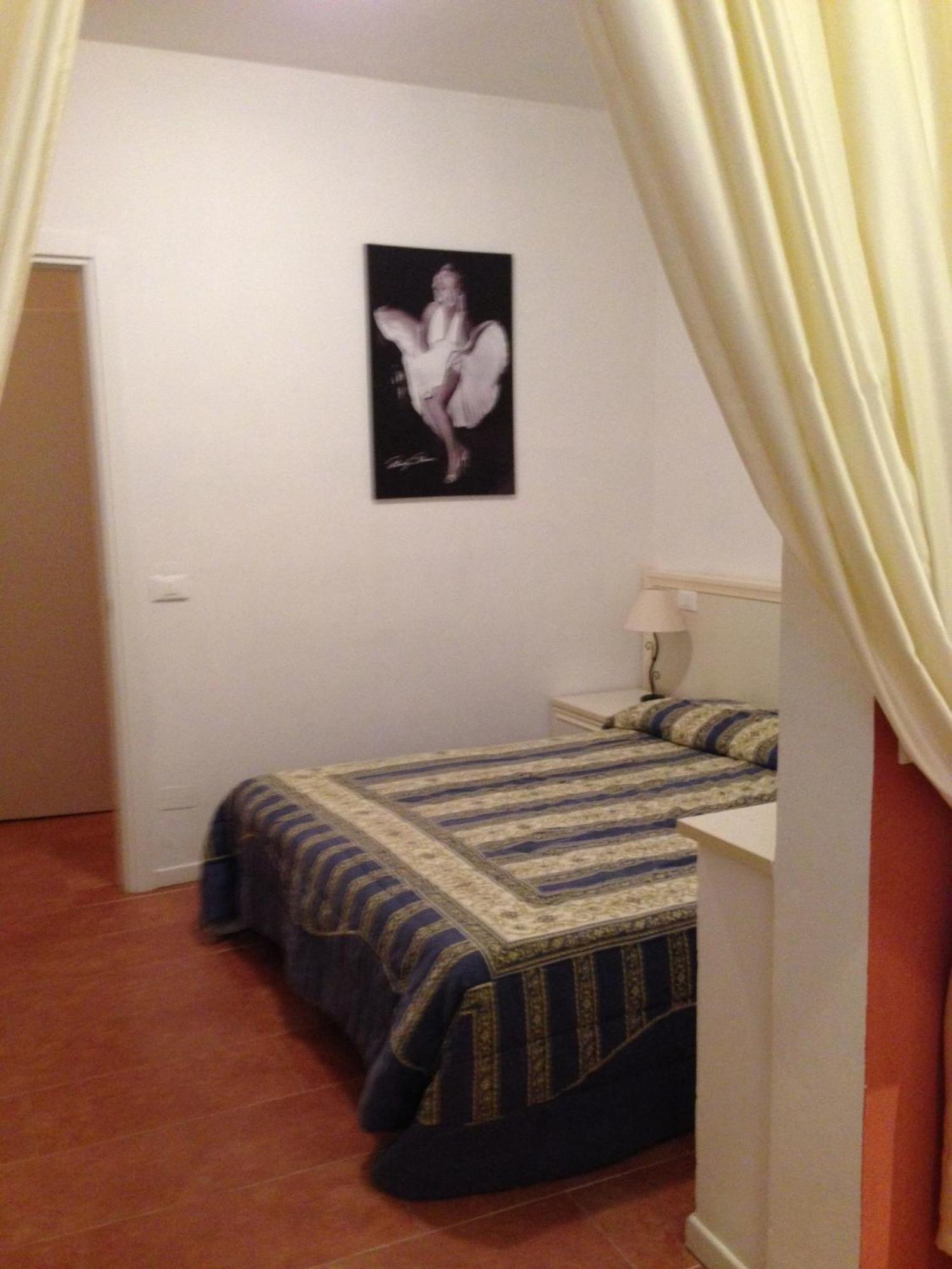 Hotel Residence Maria Grazia Rimini Ruang foto