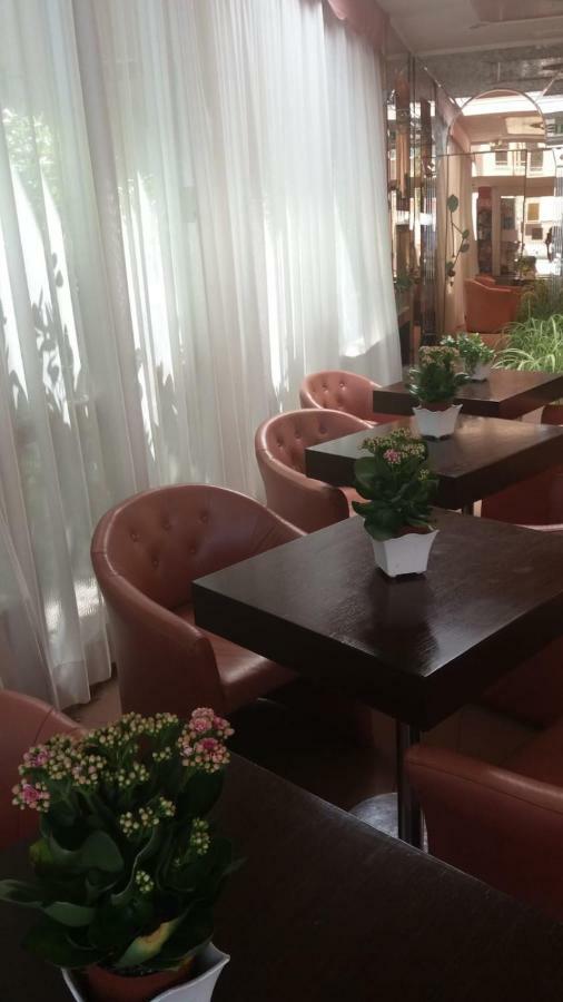 Hotel Residence Maria Grazia Rimini Bagian luar foto